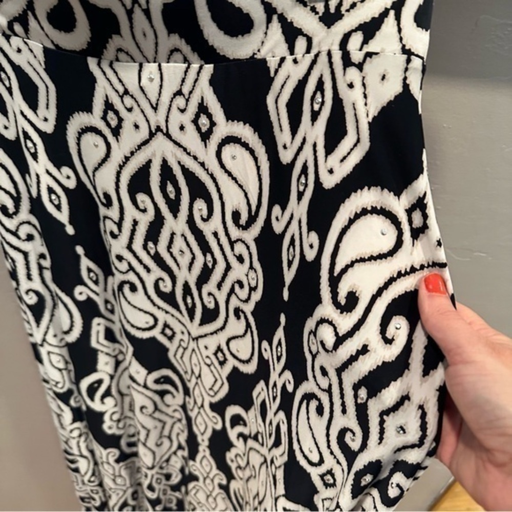 INC Black and White Poly Spandex Silver Studded Maxi Skirt EUC Size XS It#C72